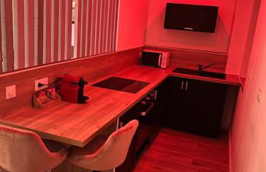 Chic & Jacuzzi - Foto 12