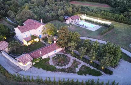 Stancija Čabrunići - Foto 2