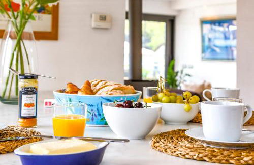 Tranquil large 6 bedroom family Villa sleeps 20 near sitges - Photo 11