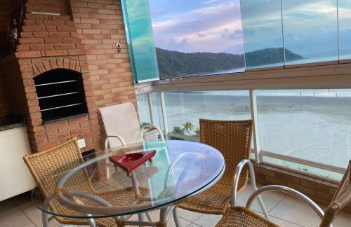 Apto Varanda Gourmet Pé na Areia, Domingo saída até as 20horas - Foto 6