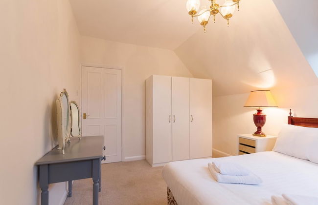 HOLIDAY HOME OF THE MONTH Finchley Sleeps 4 - Foto 19