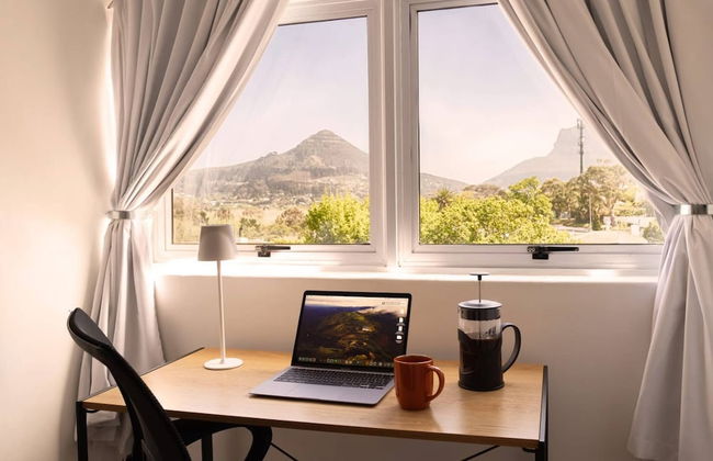 2 Bedroom Apartment, Princess Beach Club, Houtbay - Photo 35