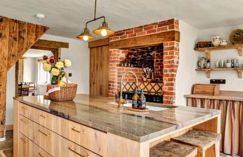 Gorgeous English Farmhouse Holiday Cottage for 9 and a half - Foto 6