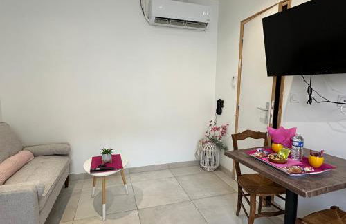 Chez Camille & Emma - Climatisé - Foto 13