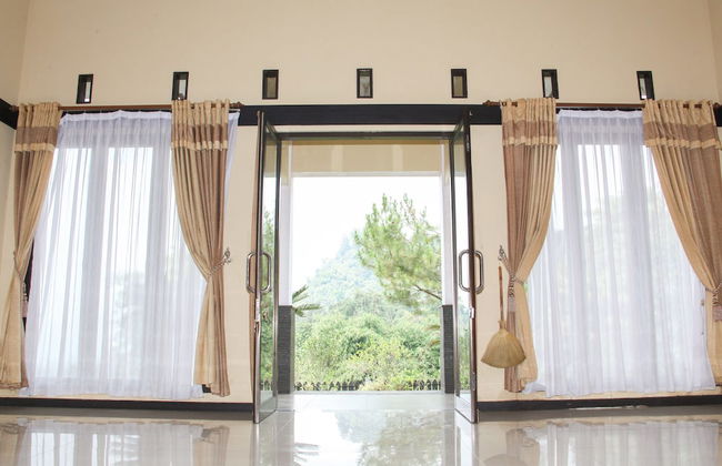 Aldeoz Ciater Cikole Villa Subang - Photo 2