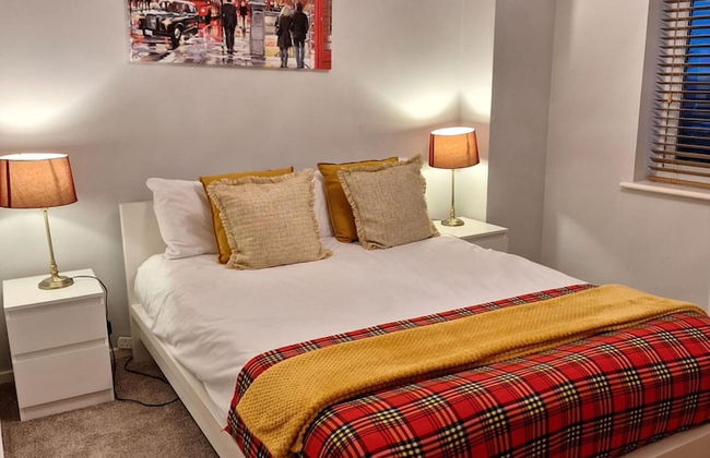 Red Door Malt - Huku kwetu - Foto 1