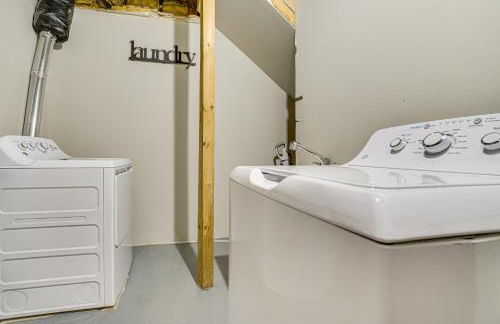 Walk to Bites and Whittier Park Uptown Getaway! - Foto 26