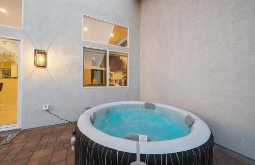 Entire Private Home with 3 Bedrooms 2 Bathrooms, with Garage, Gated Yard, King Bed House, Available Now - Foto 4