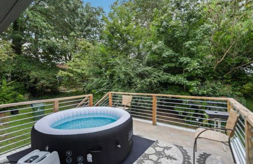 Cozy Cumberland ATL Home w Hot Tub - Foto 27