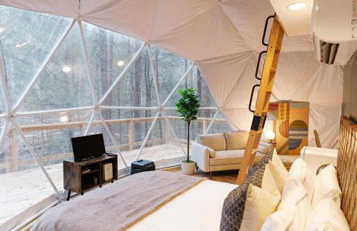 "The Perch" Elevated Woodsy Modern Stay w/ Hot Tub - Foto 1