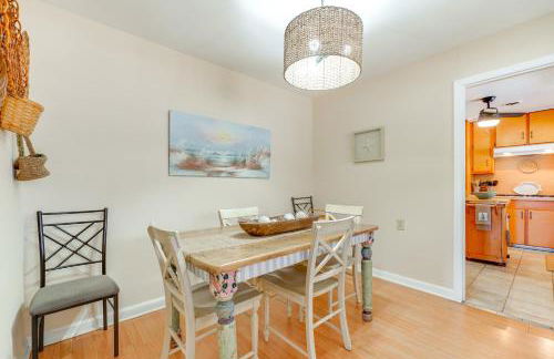 Surf City Spring Escape with Fire Pit - Foto 10