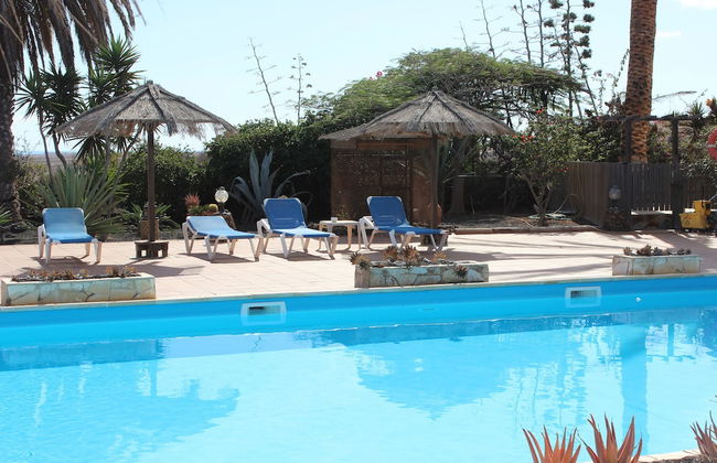 Rustic 1-bed Bungalow in Parque Holandés - Photo 15