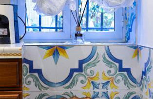 Giallo Napoletano Home - Photo 32