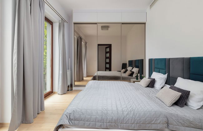 Apartment With Pool by Renters Prestige - Photo 12