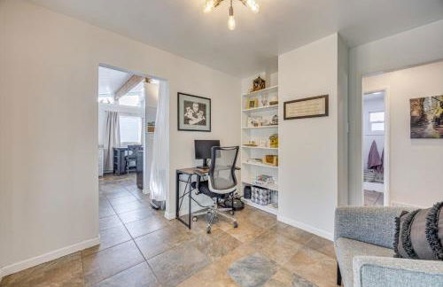 4 Mi to Riverwalk and CSU Pueblo! Home with Sunroom - Foto 13