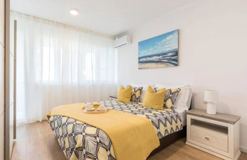 Azure Escape SEA VIEW Apartment - Photo 14