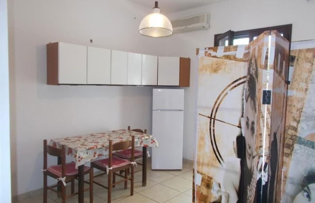 Cozy Retreat Near Baia Verde Beaches - Foto 5