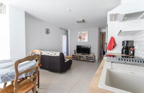 L'écureuil dans La vieille maison en centre ville d'Embrun - Photo 1