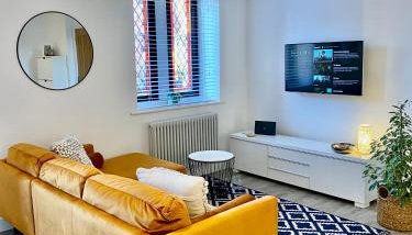 Boutique Chapel Apartment within City Walls - Foto 3