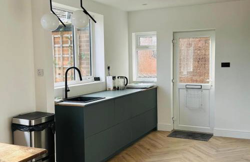 Relax in Comfort, Renovated 3 Bed Nuthall Retreat - Foto 10