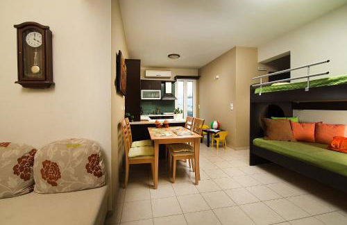 Home Suites - Photo 6