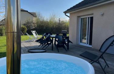 House with Outdoor Jacuzzi - Foto 1