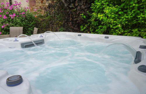 Bulls Head Historic Home With Garden And Hot Tub - Photo 8