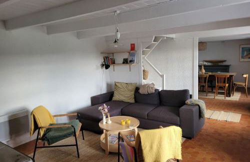 Tipoz'Immo - Maison Bleue accès à pied plage - spot surf - fibre inclus - linge inclus et lits faits - parking gratuit - proche des commerces et des attractions touristiques - Foto 14