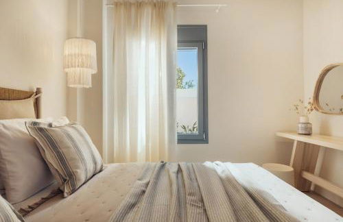 Salty Angel Sea Front Villa - Photo 53