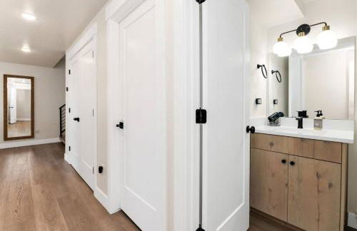 Luxury Lodge with Hot Tub, Theater and Pickleball Court - Foto 10