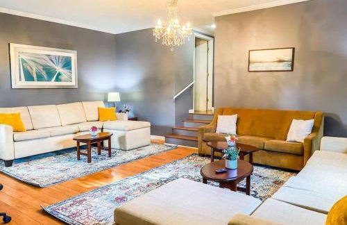 Cardinal Aerie- 5 mins from Rainbow Mountain Hiking Trails - Foto 1