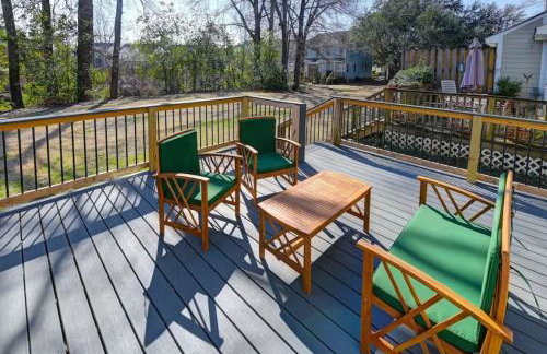 Cozy 2BR Home Near Ft Jackson - Photo 7