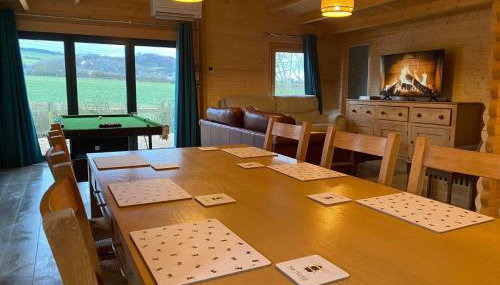 Inviting 2-Bedroom Cabin in Ashton Under Hill - Foto 5