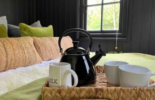 Shepherd's Hut - Sleeps 2 - Pet Friendly - Parking - Foto 33