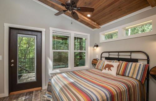 High Hollow Cottage Modern Tiny Home with Hot Tub - Foto 2