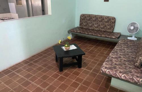 Apartamento centro terreo frente a lagoa Iguaba Grande - Foto 2