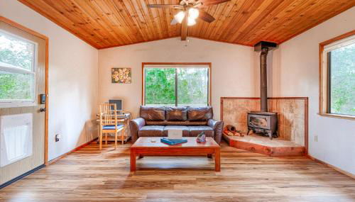 Petite Chalet with deck near Loch Lomond! - Foto 1