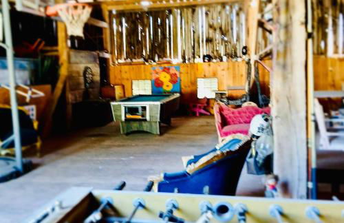 Shenandoah Holiday Chalet Fireplaces & Game Barn - Foto 17