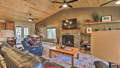 1 Mi to Rainbow Lake: Newly Built & Woodsy Retreat - Foto 5