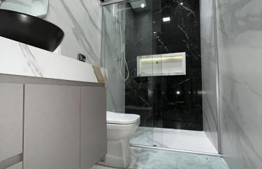 Casa Flat, Suíte, Ar-Cond, Área Gourmet e Garagem - Foto 5