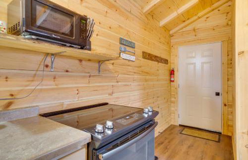Mauston Studio Cabin about 15 Mi to Wisconsin Dells! - Foto 10
