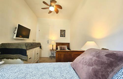 The Three Flowers Pool House - Foto 29