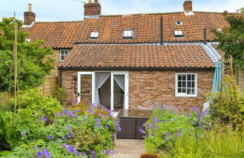 Yew Tree Cottage - Photo 4