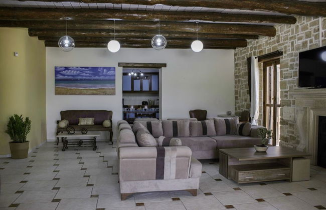 Agnes Villa - Photo 13