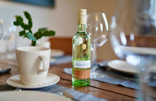 EDLER WOHNRAUM Noble Stadtoase mit Boxspringbett, Kaffeevollautomat & Parkplatz - Foto 12