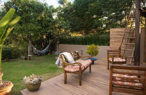 Casa de Hospedes Chalé Rustico com Banheira e Piscina Privativa a 1h de SP Espaço Totalmente Privativo - Foto 40