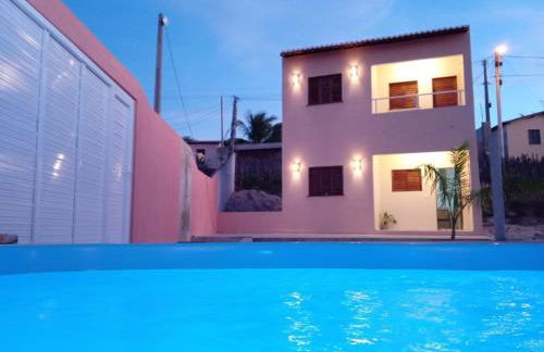 Duplex de 2 quartos com ar condicionado , piscina e estacionamento - Foto 3