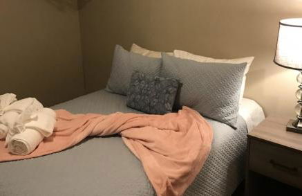 Chalet Gallery - Enjoy Two Units with this Chalet in the Heart of Alyeska - Walk almost anywhere! - Foto 11