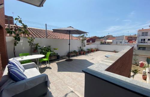 Tranquilo y con terraza - Photo 5