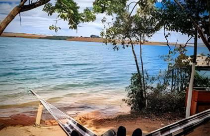 Chalé Mirante, piscina, cachoeira, lago e vista espetacular em Alexânia Goiás - Foto 15